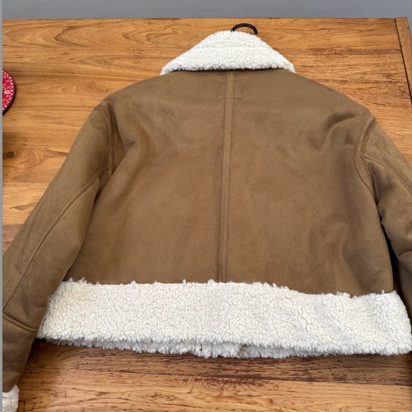 Zara DOUBLE-FACED CENTERED ZIPPER JACKET - Picture 8 of 10